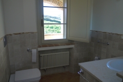 Bathroom 1 Bagno 1 02
