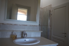 Bathroom 1 Bagno 1 03